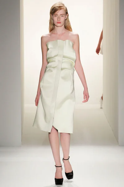 Look 23